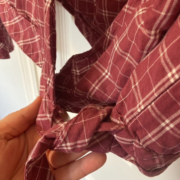 Abercrombie Cropped Plaid Wrap Top (Large) - Picture 5 of 6
